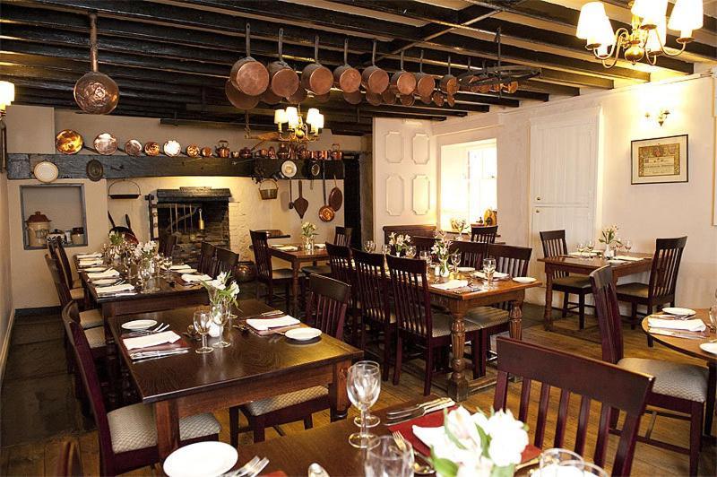 Old Kings Arms Hotel ペンブローク エクステリア 写真