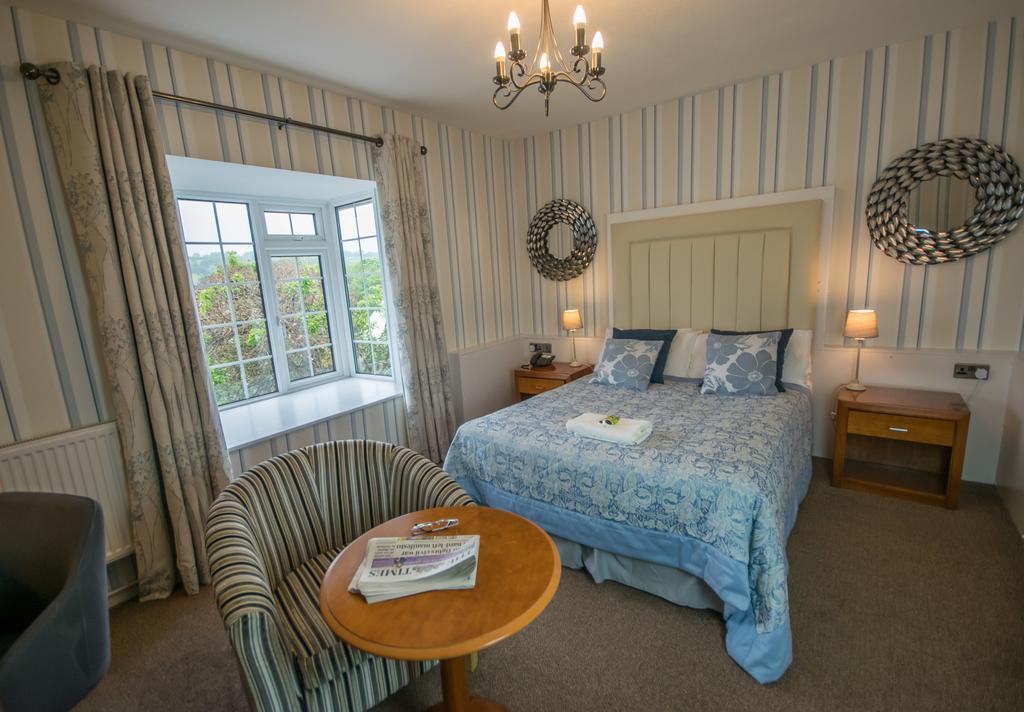 Old Kings Arms Hotel ペンブローク エクステリア 写真